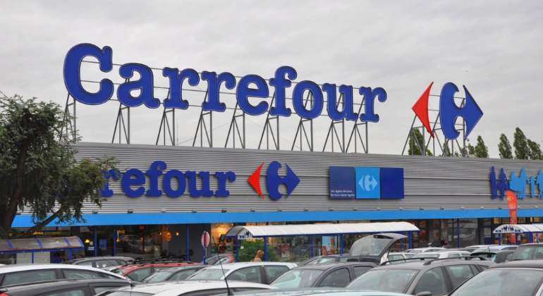 carrefour aparcamiento