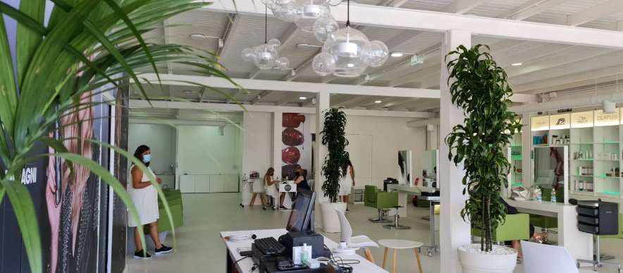 D9002433 EB79 46FF 843D 9C7FA8F47A12